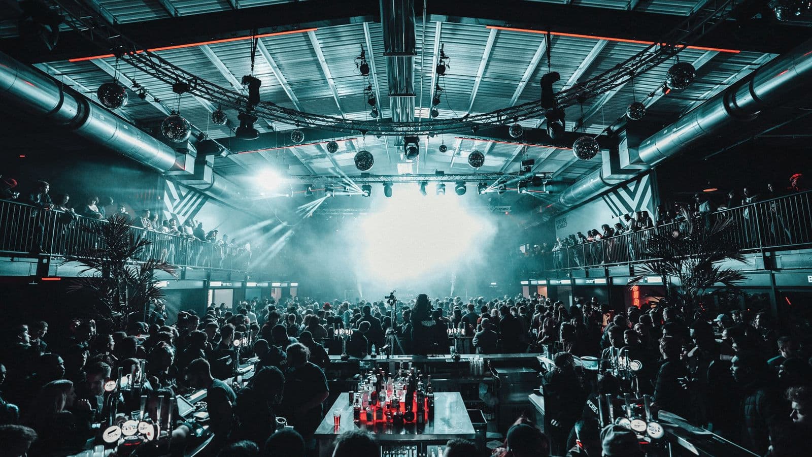 BOXPARK Wembley Food Guide: What to Eat Before a Match or Gig (2026)